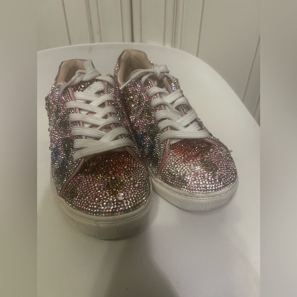 Betsey Johnson Sidny Floral Multi Color Rhinestones. Size 4 - Picture 12 of 16